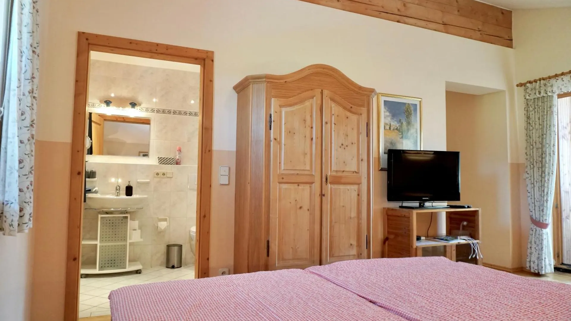 Ferienwohnung Dehnert Fischbachau